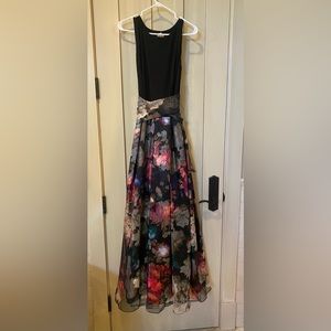 Eliza J floor length dress…with pockets!